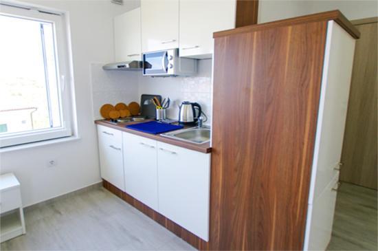 Matoc Apartments Murter Eksteriør billede