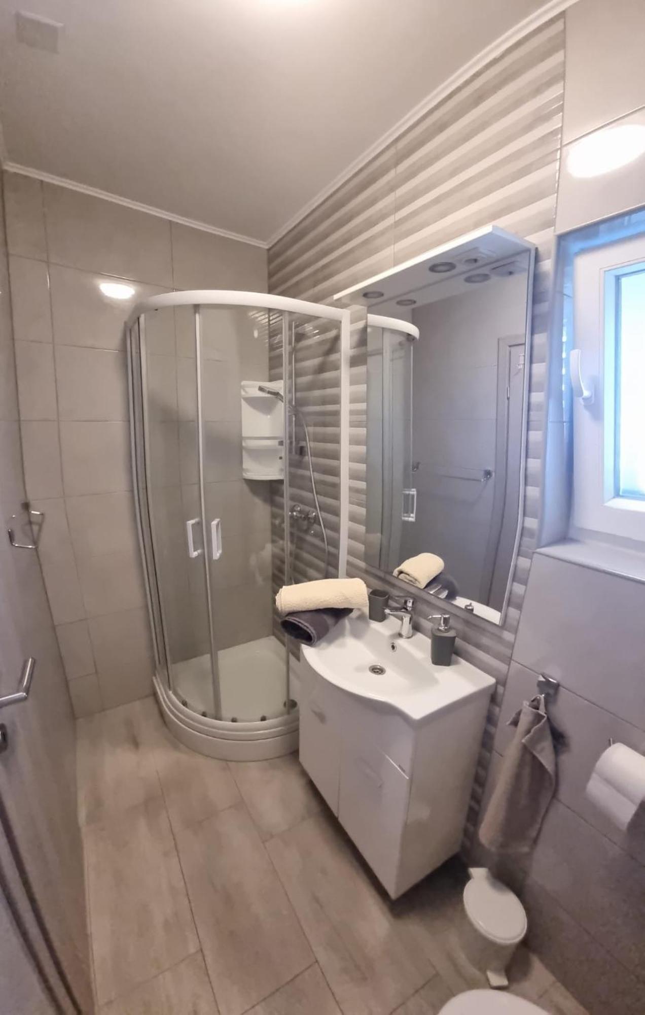 Matoc Apartments Murter Eksteriør billede